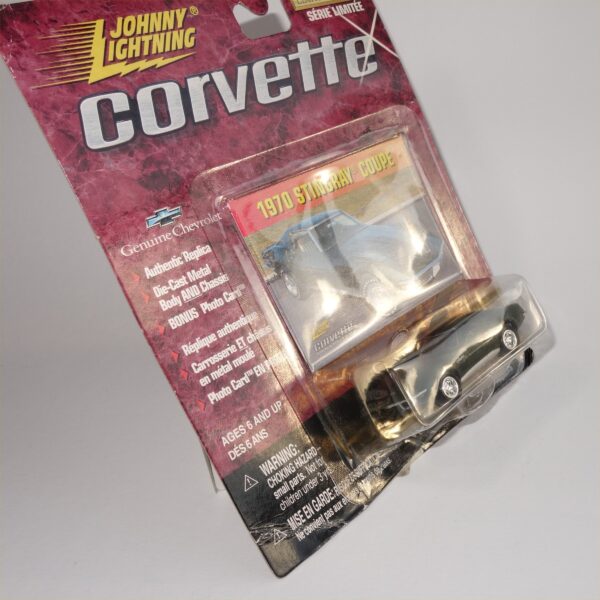Johnny Lightning 1970 Chevrolet Corvette Donnybrooke Green Sting Ray Coupe Hard Top - Image 4