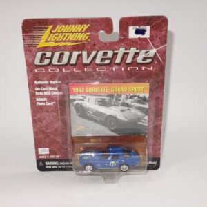 Johnny Lightning 1963 Chevrolet Corvette Grand Sport Daytona Blue Closed Top