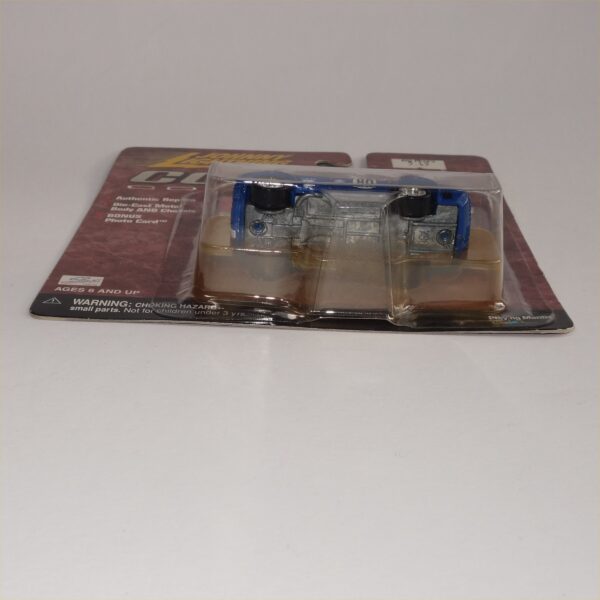 Johnny Lightning 1963 Chevrolet Corvette Grand Sport Daytona Blue Closed Top - Image 4