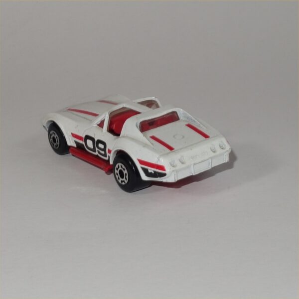 Matchbox #MB58 Chevrolet Corvette "T" Top White - Image 4