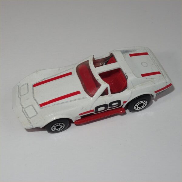 Matchbox #MB58 Chevrolet Corvette "T" Top White - Image 8