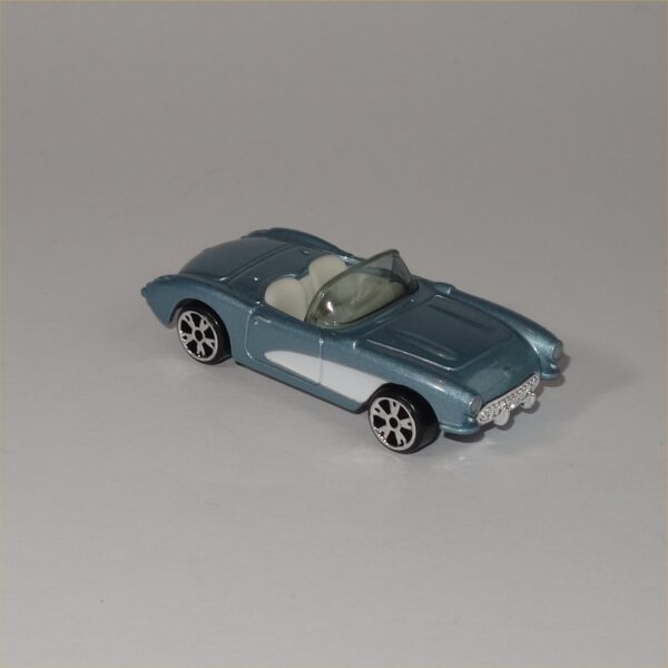 Matchbox  Superfast #38  1957 Chevrolet Corvette Open Top Silver Blue - Image 6