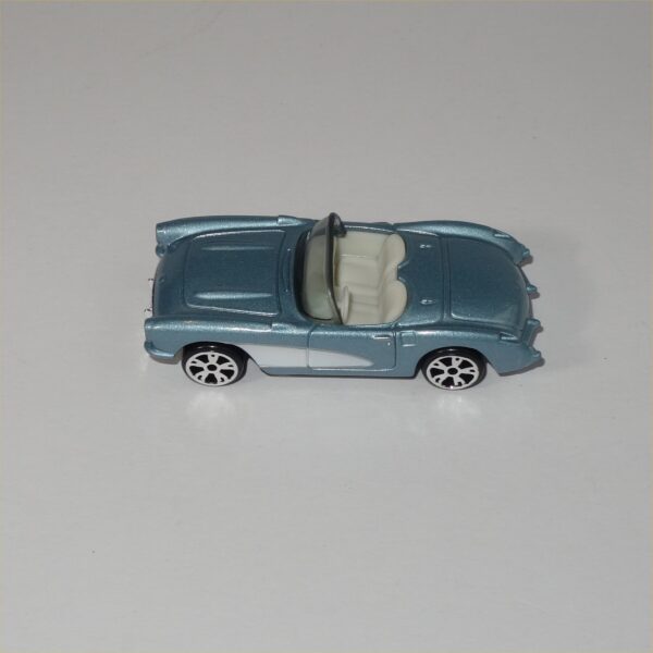 Matchbox  Superfast #38  1957 Chevrolet Corvette Open Top Silver Blue - Image 7