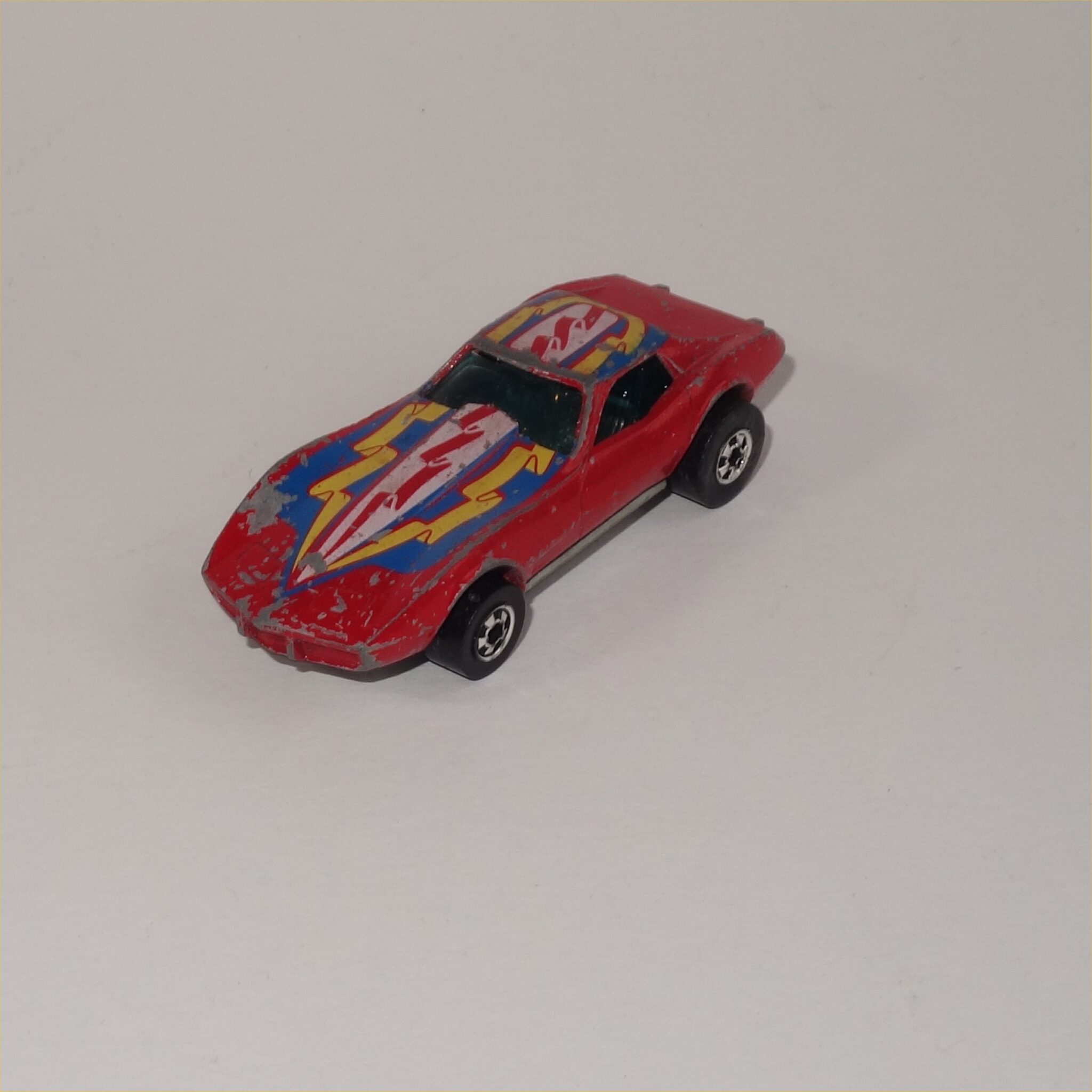 Hot Wheels Flying Colors Corvette Stingray Red 1977 Black Wheels ...