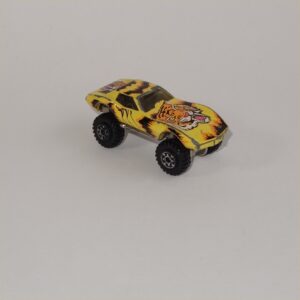 1993 Hotwheels Corvette Tattoo Machines Tiger Claws Monster Truck Street Beast #3491