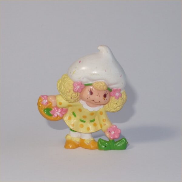Strawberry Shortcake 1981 Lemon Meringue with Flowers PVC Figurine - Image 7
