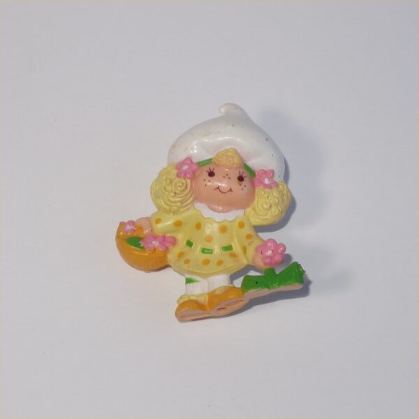 Strawberry Shortcake 1981 Lemon Meringue with Flowers PVC Figurine - Image 5
