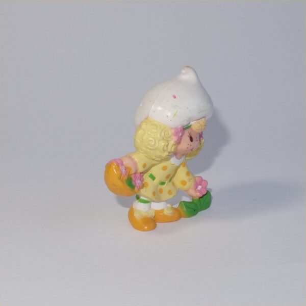 Strawberry Shortcake 1981 Lemon Meringue with Flowers PVC Figurine - Image 2