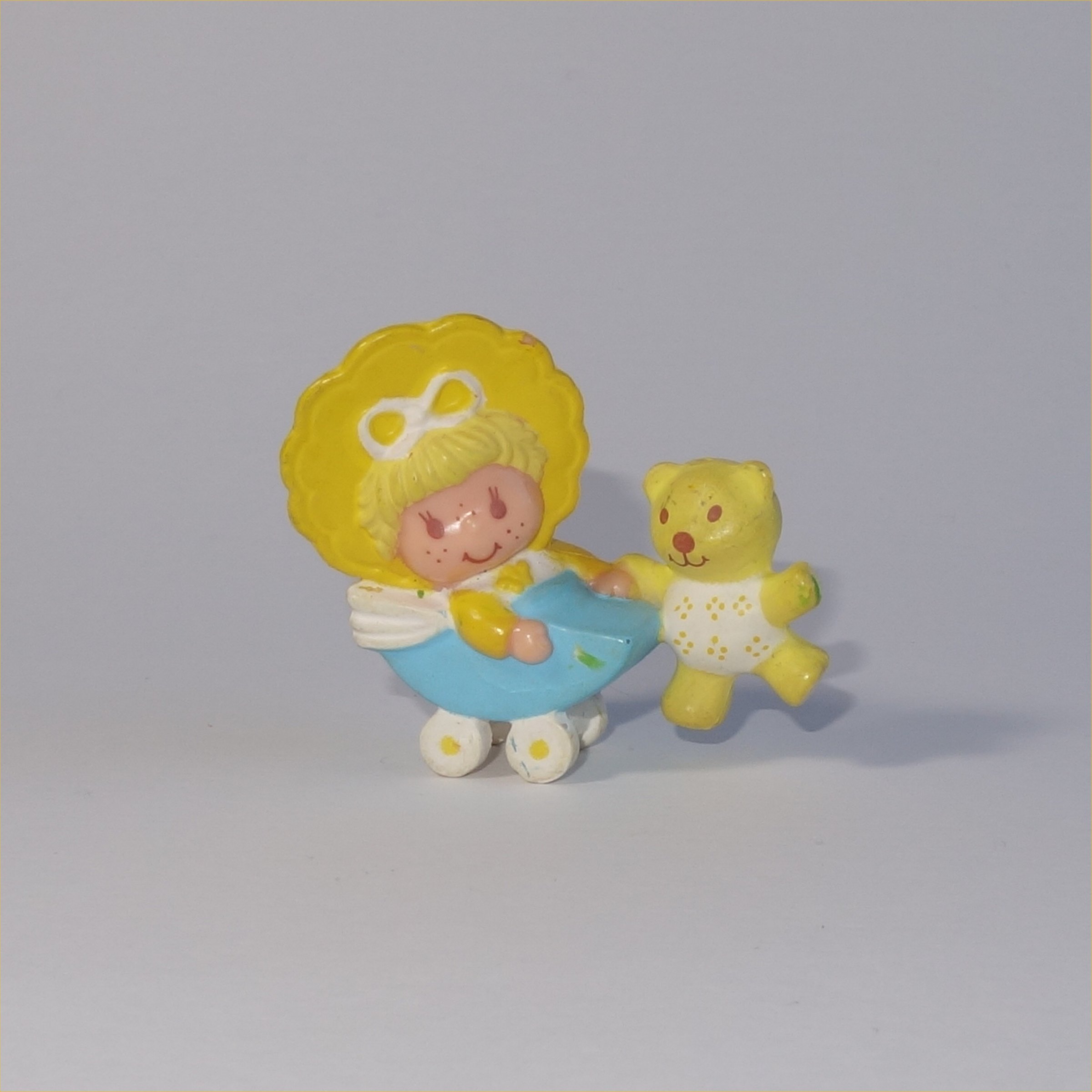 Strawberry Shortcake 1982 Butter Cookie with Jelly Bear PVC Figurine ...