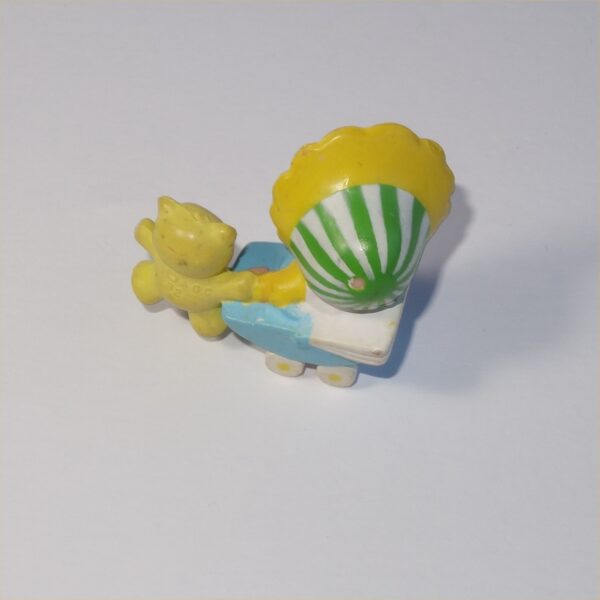 Strawberry Shortcake 1982 Butter Cookie with Jelly Bear PVC Figurine - Image 3