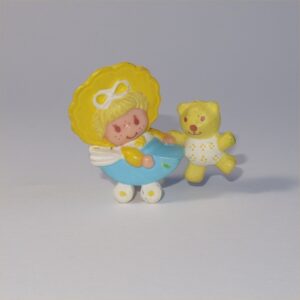 Strawberry Shortcake 1982 Butter Cookie with Jelly Bear PVC Figurine