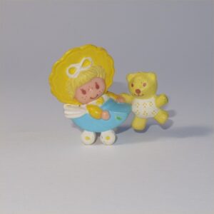 Strawberry Shortcake 1982 Butter Cookie with Jelly Bear PVC Figurine 