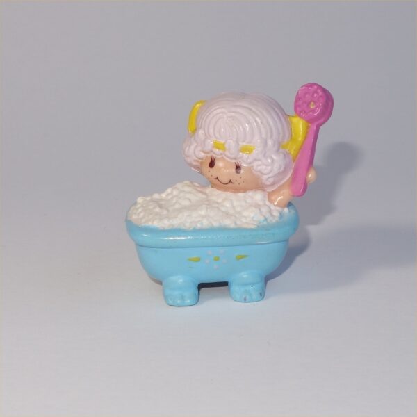 Strawberry Shortcake 1982 Angel Cake in Bubble Bath PVC Figurine - Image 3