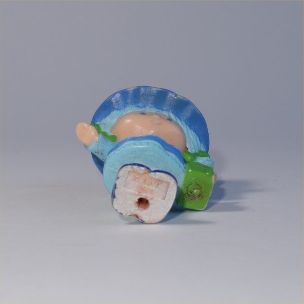 Strawberry Shortcake 1981 Blueberry Muffin with a Basket PVC Figurine - Image 5