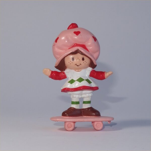 Strawberry Shortcake 1982 Strawberry Shortcake on a Skateboard PVC Figurine