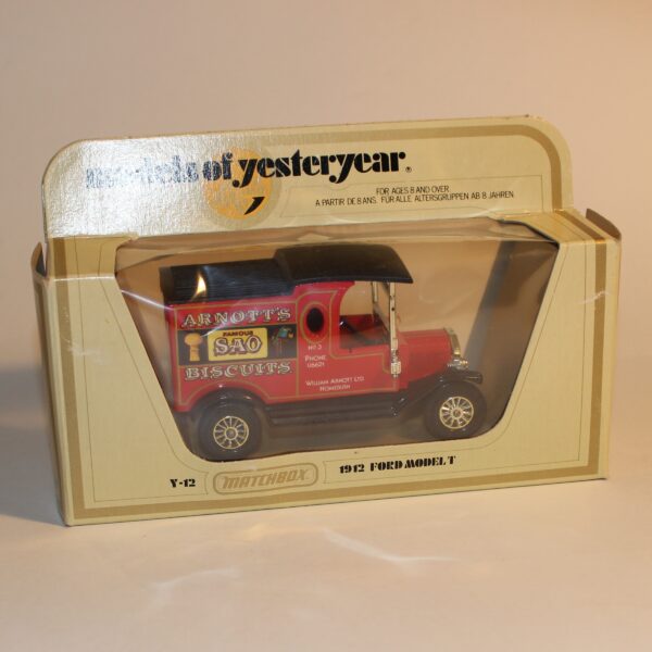 Matchbox Yesteryear Y-12 1912 Ford Model T Van Arnotts Livery