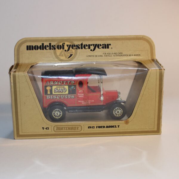 Matchbox Lesney Yesteryear 1912 Ford Model T Arnotts Van