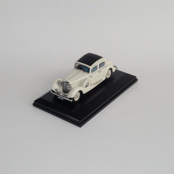 Oxford JSS001 Jaguar SS Saloon Cream