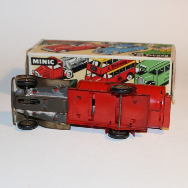 Triang Minic 15M Clockwork BP Petrol Tanker