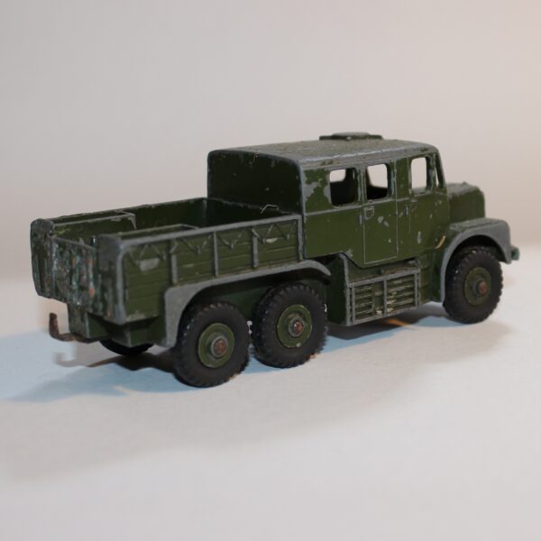 Dinky Toys 689 Medium Artillery Tractor