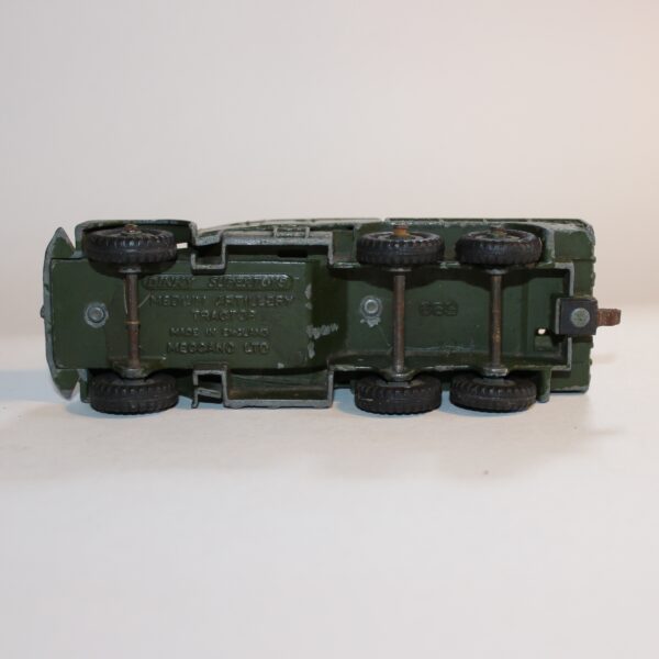 Dinky Toys 689 Medium Artillery Tractor