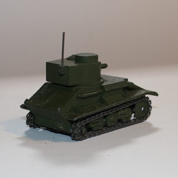 Dinky Toys 152a Light Tank
