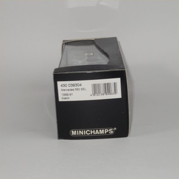 Minichamps 1989-91 Mercedes Benz 560 SLE Black