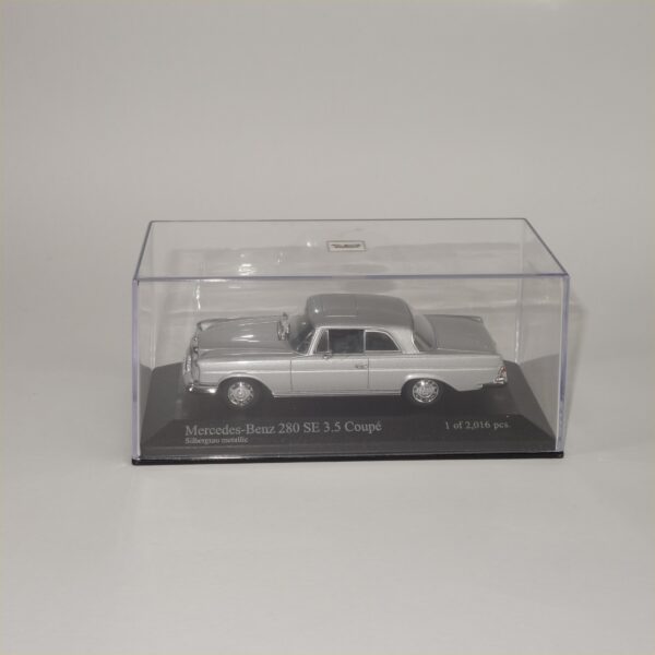 Minichamps 1970 Mercedes Benz 280 SE Coupe Silver