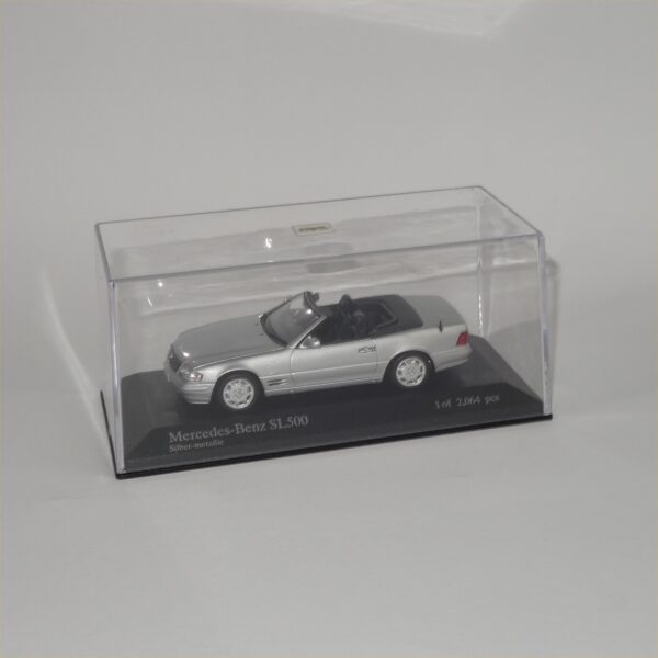 Minichamps 1999 Mercedes Benz SL500 Silver