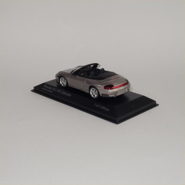 Minichamps 2003 Porsche 911 4S Cabriolet Grey Metallic - Image 4