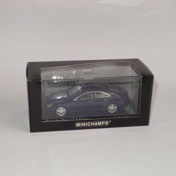 Minichamps 2004 Mercedes Benz CLS Class Blue