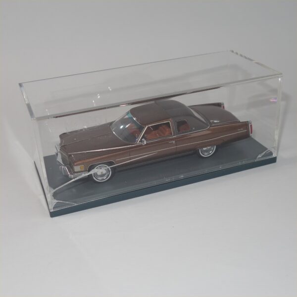 Neo 044415 1976 Cadillac Coupe de Ville Brown Metallic