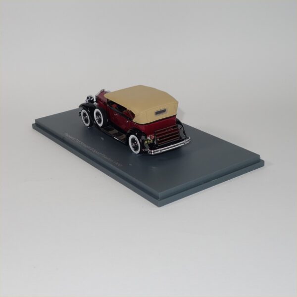 Neo 044630 1930 Packard 733 Straight 8 Sport Phaeton Red - Image 3