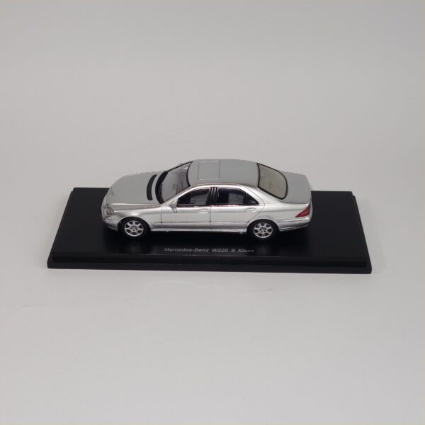 Spark S1062 1998 Mercedes Benz W220 S-Klass Silver - Image 6