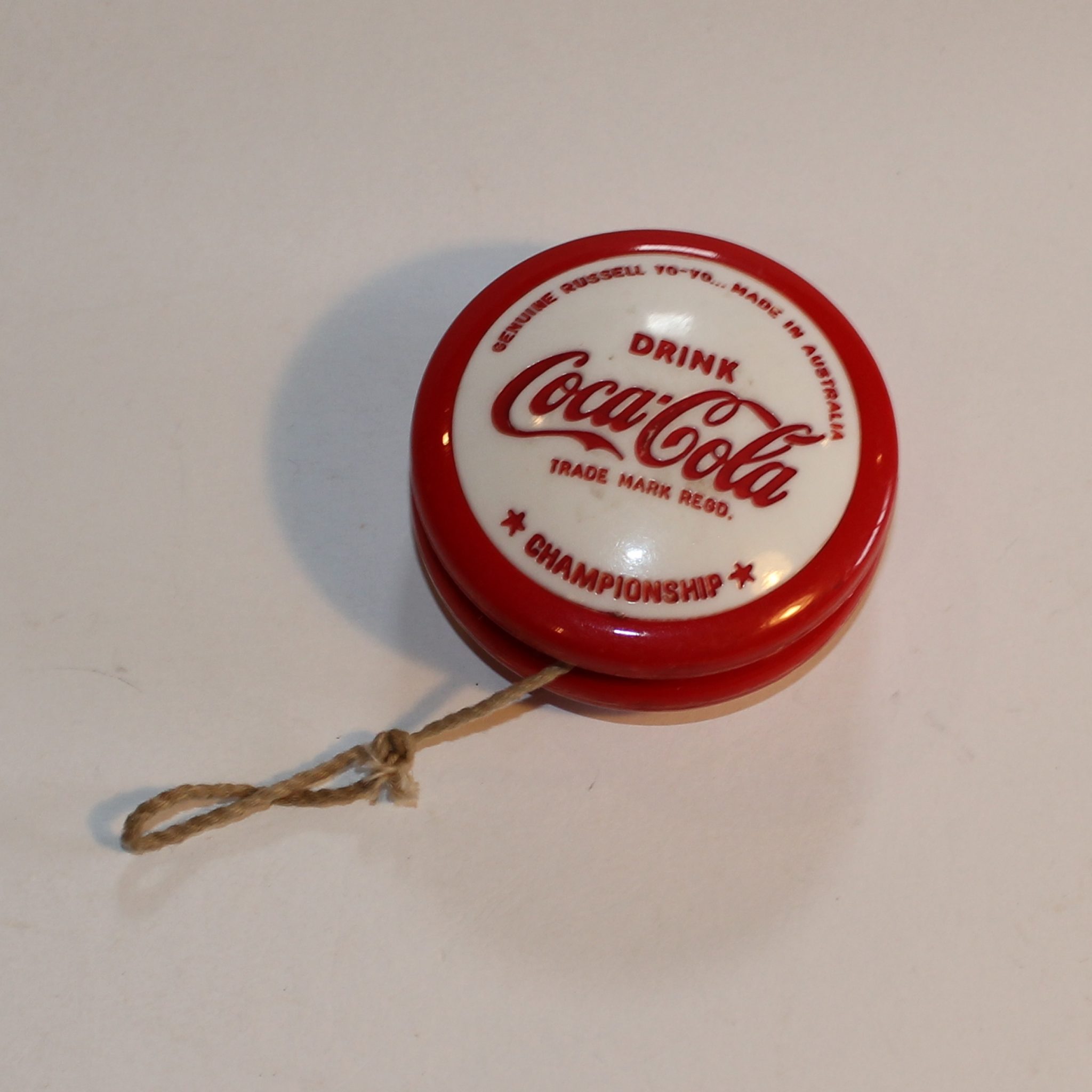 Russell Genuine Championship Yoyo Coca Cola 1964 Made In Australia Antique Toy World