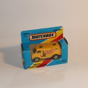 Matchbox 1981 Collect Matchbox Kangaroo MB68 Chevrolet 4x4 Van