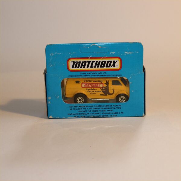 Matchbox 1981 Collect Matchbox Kangaroo MB68 Chevrolet 4x4 Van