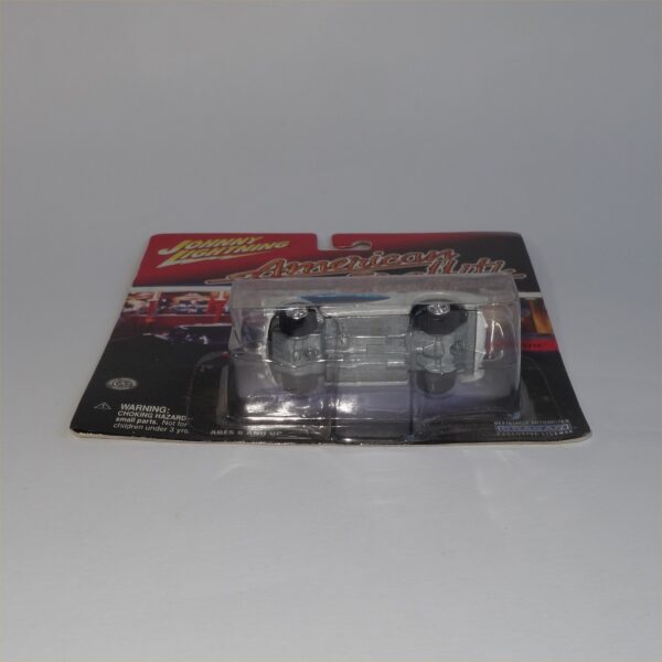 Johnny Lightning American Graffiti 1957 Chevrolet Corvette White  Closed Top - Image 6