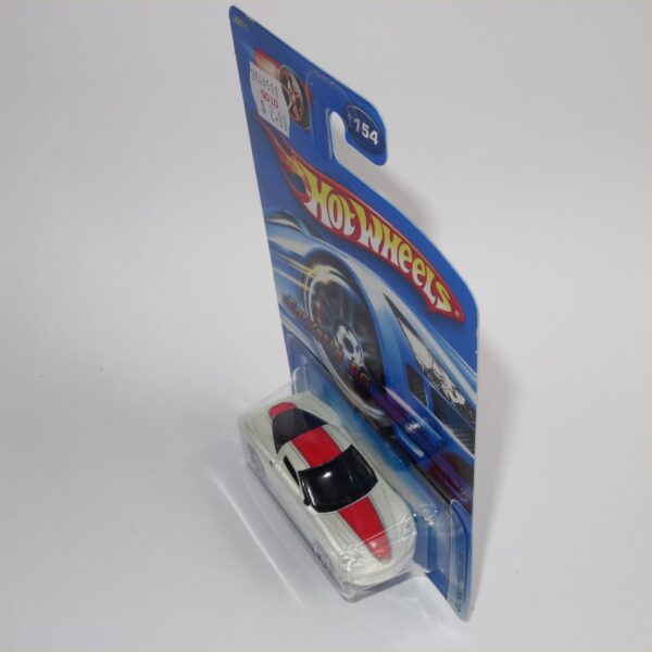 Hotwheels Issued 2006 Chevrolet Corvette C6 White - Image 3