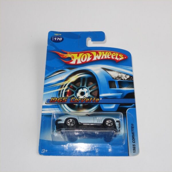 Hotwheels Issued 2005 Chevrolet Corvette 1965  Pale Blue - Image 4