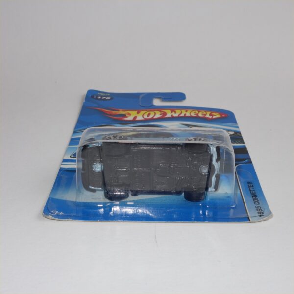 Hotwheels Issued 2005 Chevrolet Corvette 1965  Pale Blue - Image 5