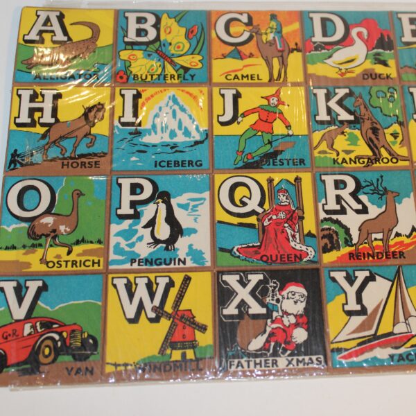 A Winna Product Pictorial Alphabet Game c1960