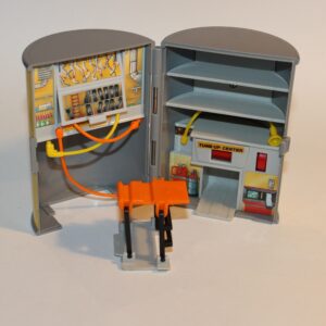 1989 Micro Machines Secret Auto Supplies Motor Oil Can Playset 