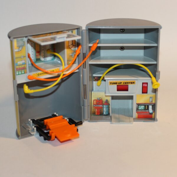 1989 Micro Machines Secret Auto Supplies Motor Oil Can Playset