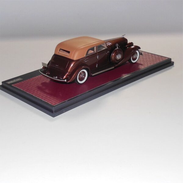 Matrix Models MX50406-021 Duesenberg JN 559-2587 Sedan LWB Rollston 1935 Brown