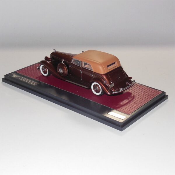 Matrix Models MX50406-021 Duesenberg JN 559-2587 Sedan LWB Rollston 1935 Brown