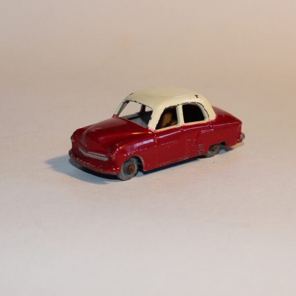 Matchbox Lesney 22a Vauxhall Cresta Sedan