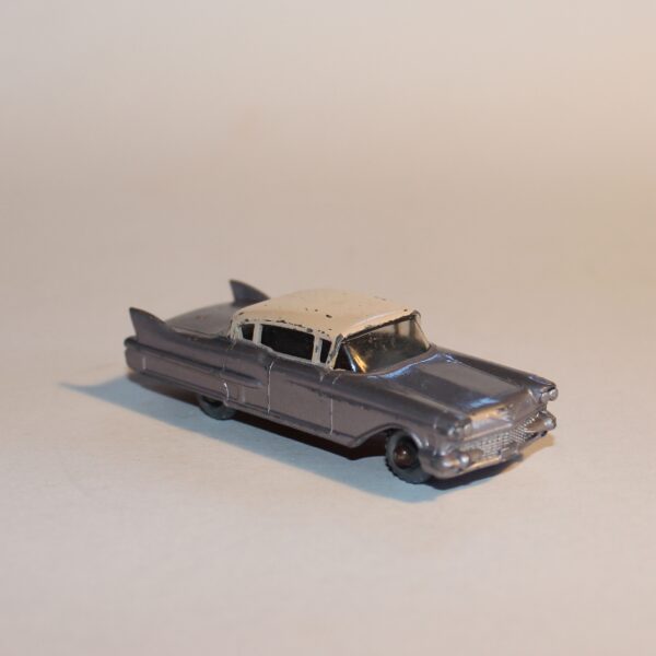 Matchbox Lesney 27c Cadillac Sixty Special