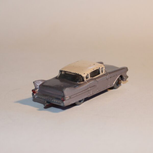 Matchbox Lesney 27c Cadillac Sixty Special