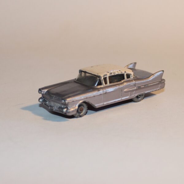 Matchbox Lesney 27c Cadillac Sixty Special